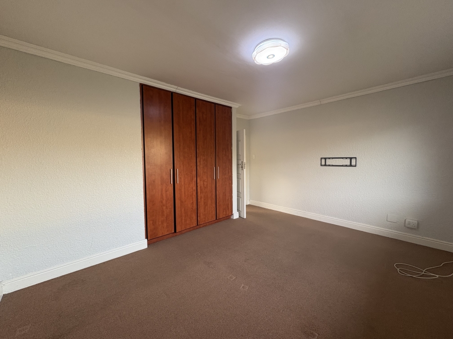 To Let 2 Bedroom Property for Rent in Kenilworth Western Cape